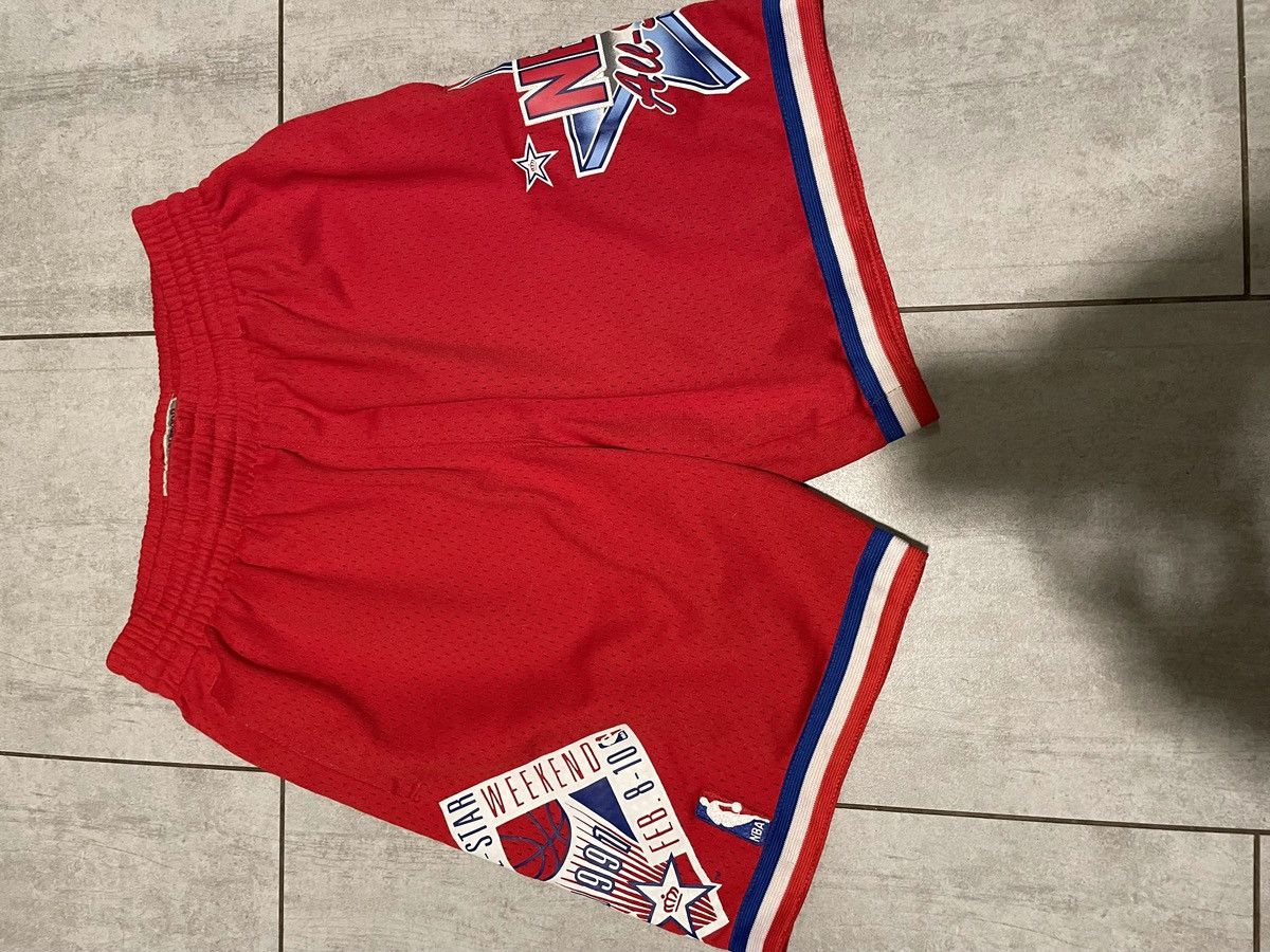 Mitchell & Ness Mitchell & Ness 1991 West All-Star swingman shorts Size US 32 / EU 48 - 7 Thumbnail