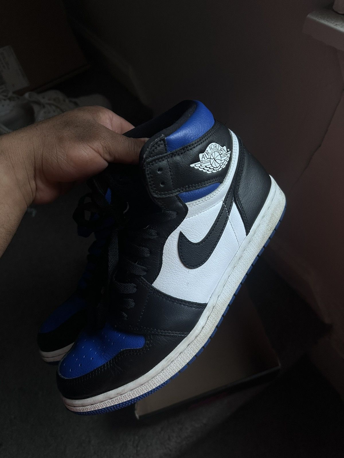 blue jordan 1 shoes