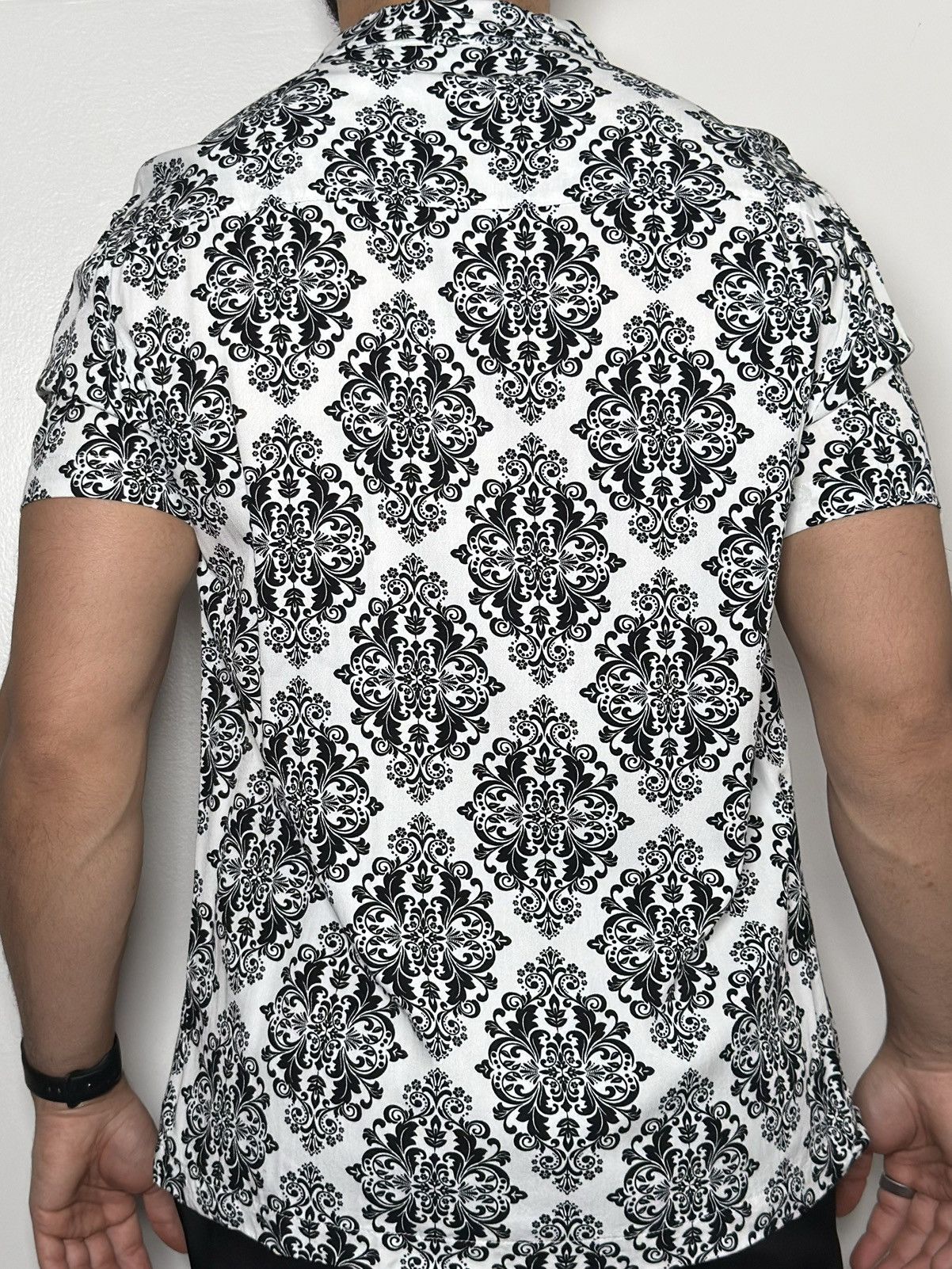 Other Vintage Black & White Baroque Print Button-Up Shirt Size US S / EU 44-46 / 1 - 4 Thumbnail