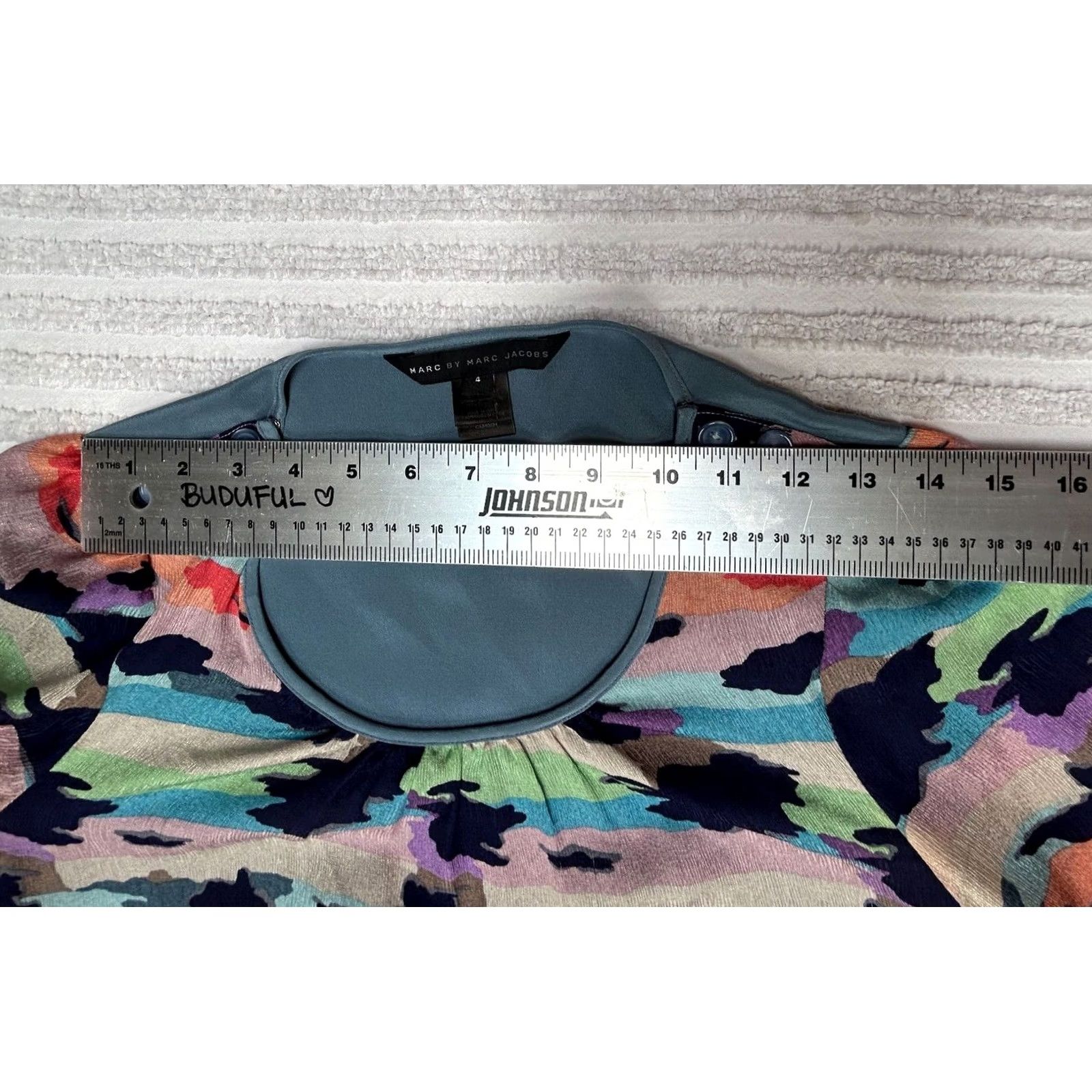 Marc Jacobs Marc by Marc Jacobs Multicolor Camouflage Puff Sleeve Top Shoulder Button Size 4 Womens Shirt Size S / US 4 / IT 40 - 6 Thumbnail
