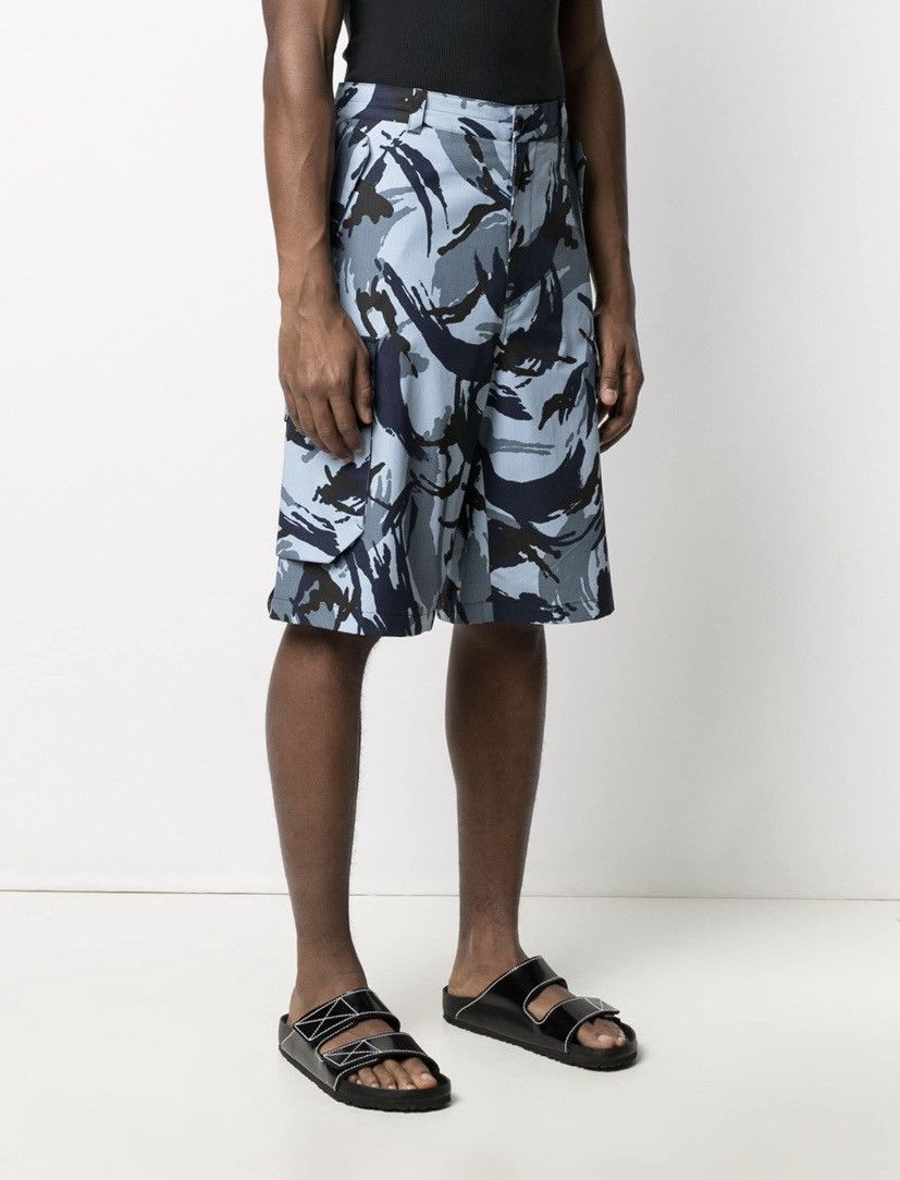 Kenzo KENZO TROPIC CAMO PRINTED CARGO SHORT Size US 32 / EU 48 - 11 Thumbnail