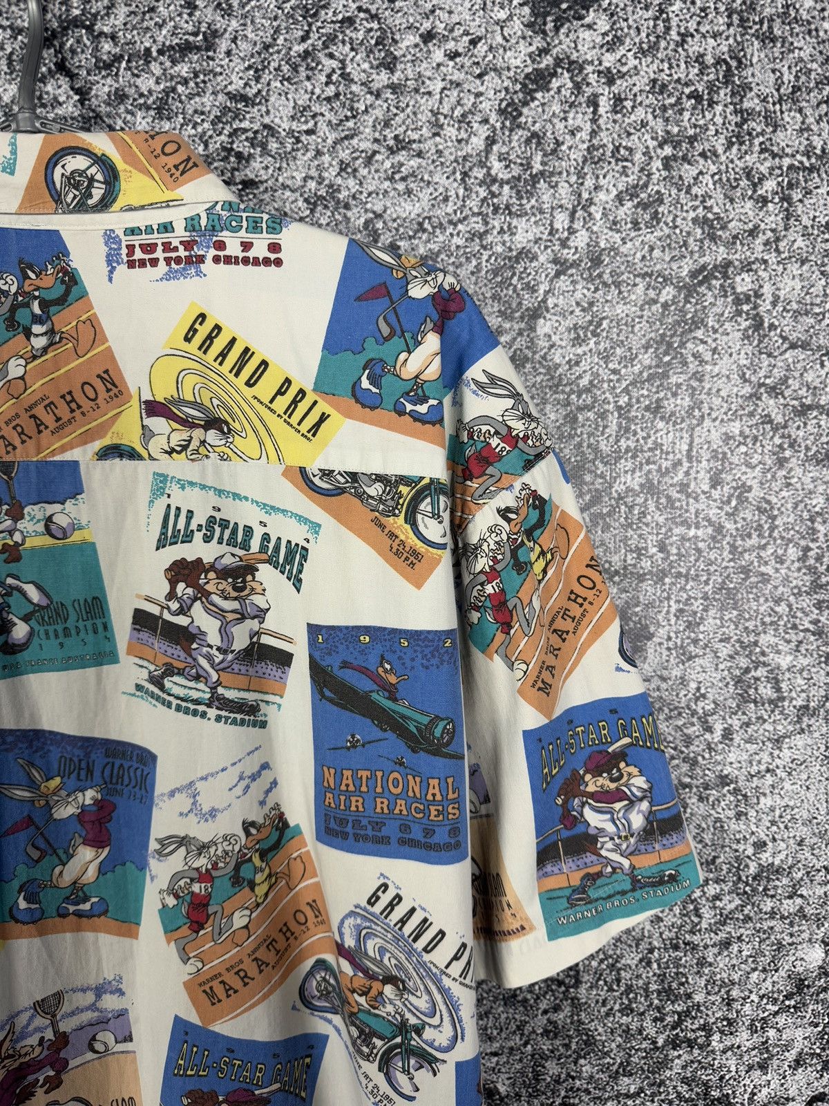 Warner Bros Rare Vintage 1993 Warner Bros Short Sleeve Shirt Bunny Taz Size US M / EU 48-50 / 2 - 11 Thumbnail