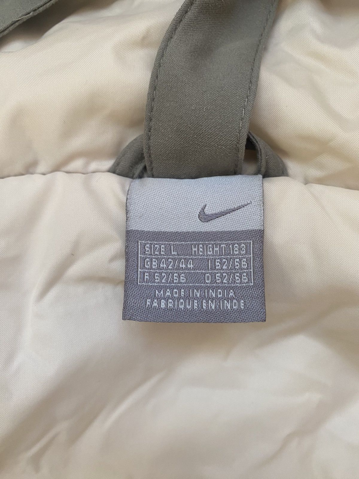 Nike Early 00's NIKE Classic Grey Mini Logo Puffer Jacket Size US L / EU 52-54 / 3 - 15 Thumbnail
