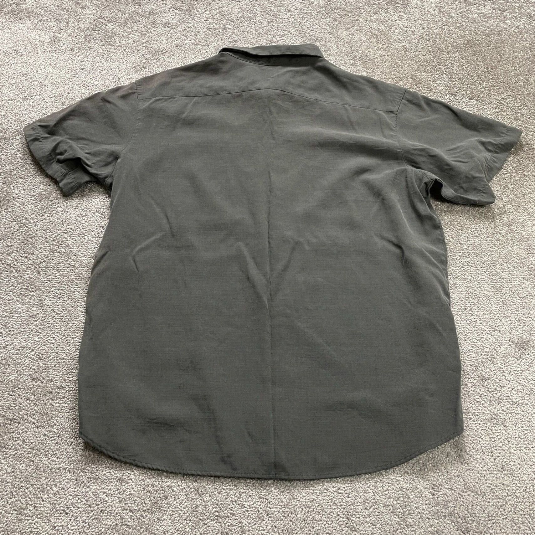 Vintage Columbia Slack Tide Shirt Mens XL Gray Solid Button Down Short Sleeve Casual Top Size US XL / EU 56 / 4 - 2 Thumbnail