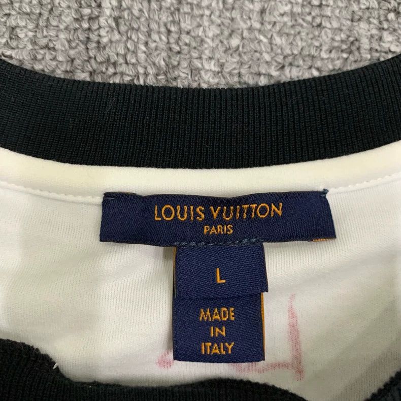 Louis Vuitton Louis Vuitton Chinese Valentine's Day Limited White Clock Size US L / EU 52-54 / 3 - 4 Thumbnail