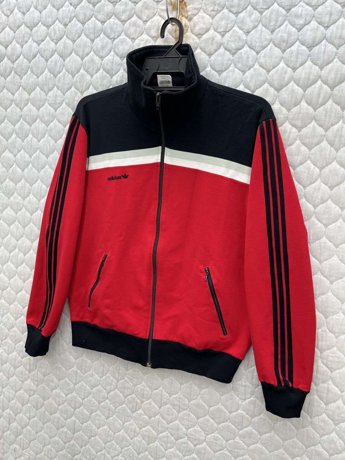 Adidas 🔥🔥🔥STEALS VTG ADIDAS SWEATER Size US S / EU 44-46 / 1 - 3 Thumbnail