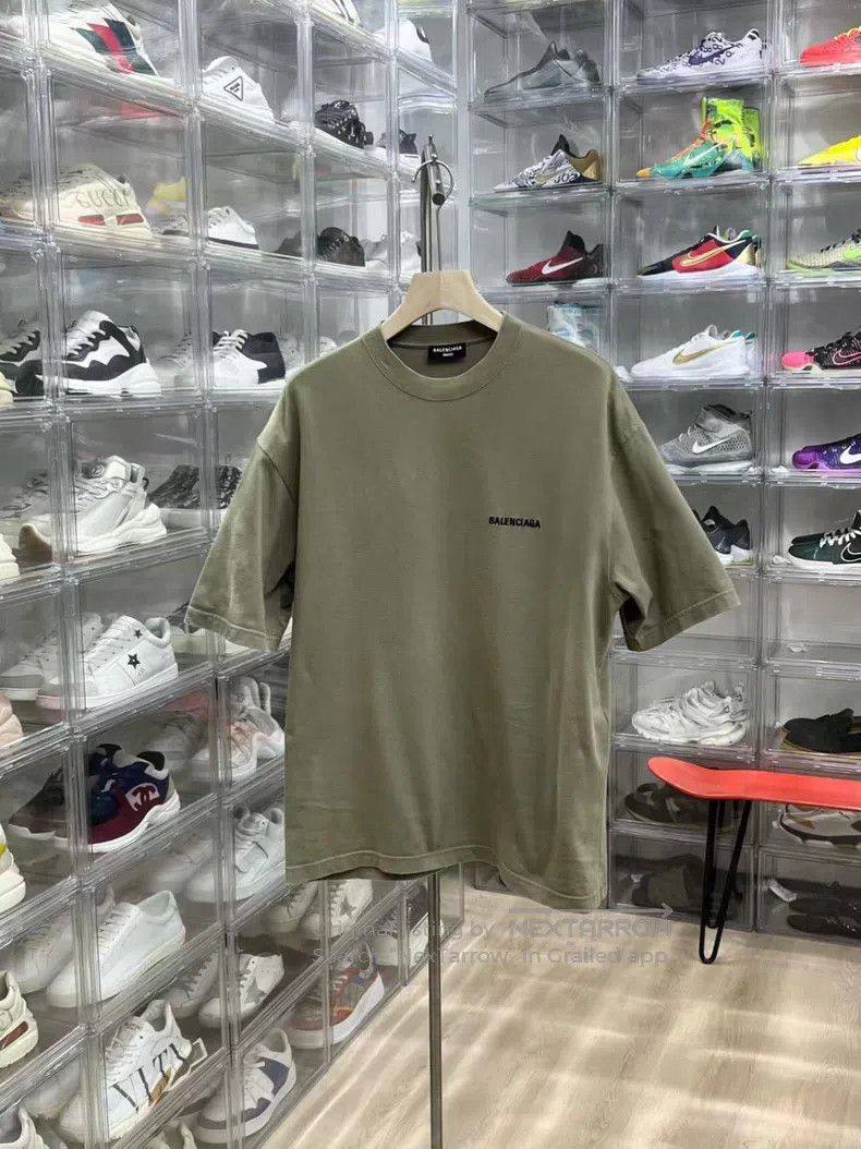 Balenciaga Balenciaga Teal Short Sleeve Size M Size US M / EU 48-50 / 2 - 1 Thumbnail