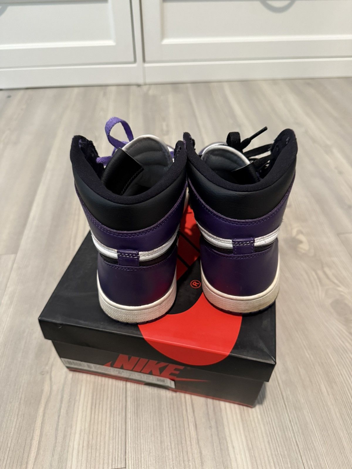 Jordan Brand Jordan 1 court purple Size US 8 / EU 41 - 2 Thumbnail