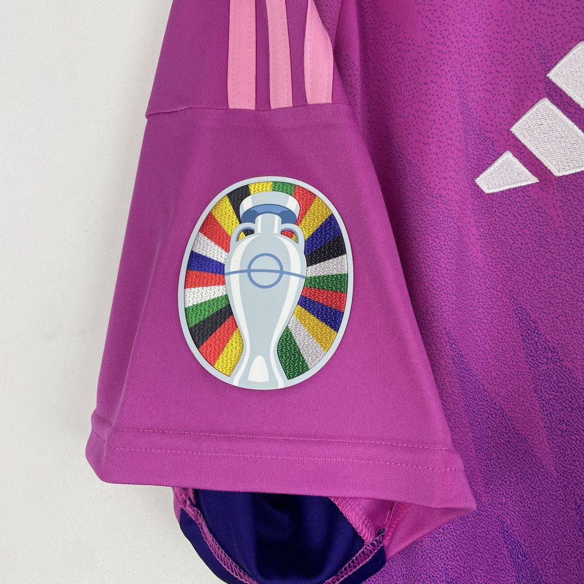 Adidas Germany Kai Havertz Adidas Pink Jersey Euro 2024 size XL Size US XL / EU 56 / 4 - 5 Thumbnail