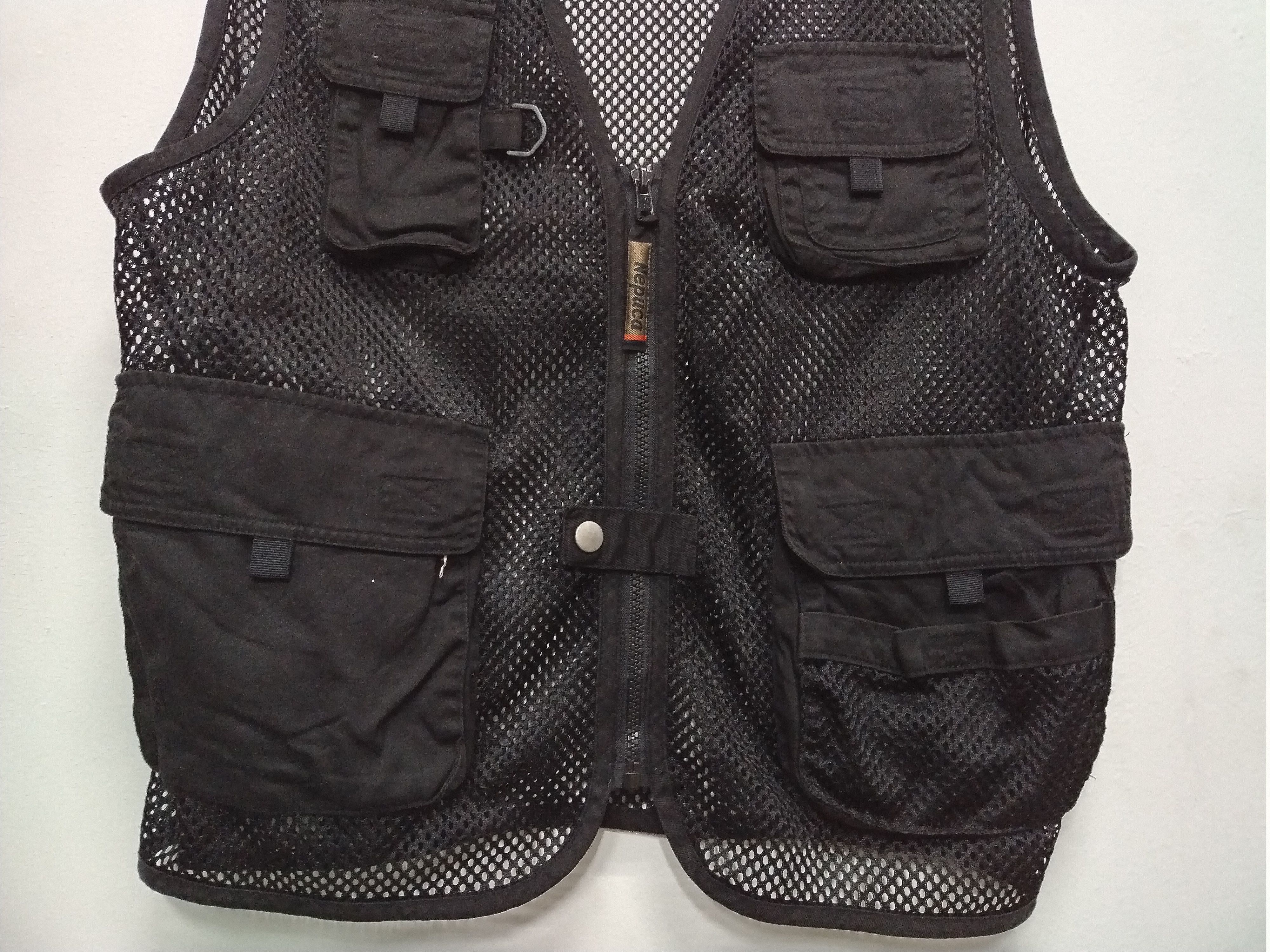 Outdoor Research 3 PCS NICE DESIGN UTILITY CASUAL VESTS NETTING AND CAMOO Size US L / EU 52-54 / 3 - 13 Thumbnail
