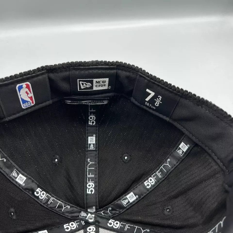 New Era Chicago Bulls Hat Men 7 3/8 Corduroy 59Fifty New Era Fitted Size ONE SIZE - 8 Thumbnail