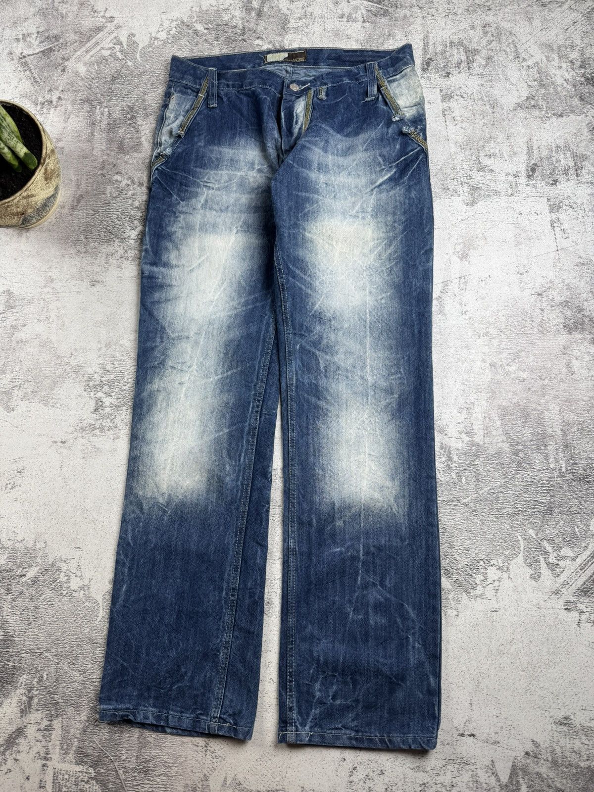 Armani Armani Vintage Faded 33/33 Blue Hip Hop Rap Distressed Jeans Pants Trousers Size US 33 - 13 Thumbnail