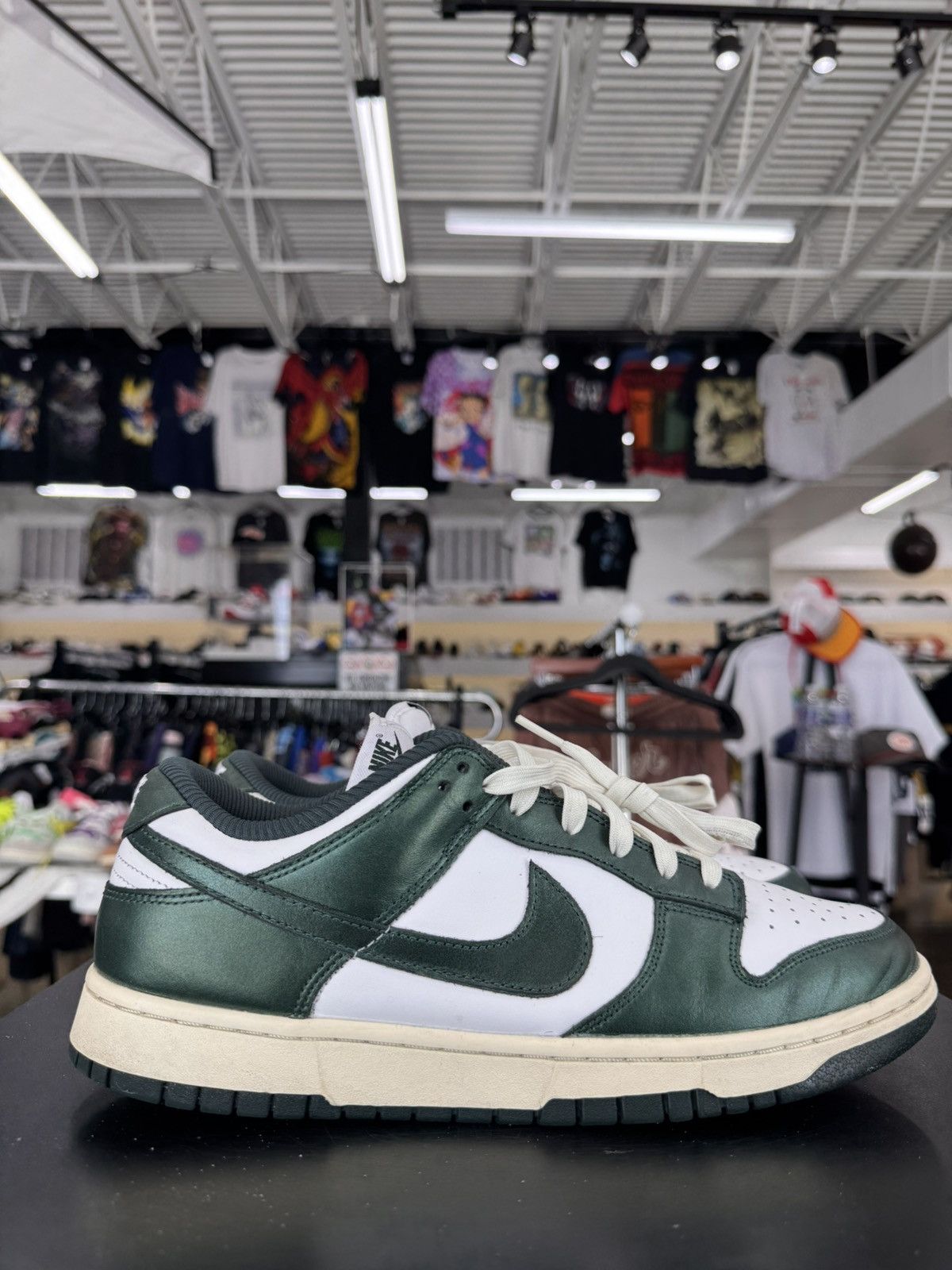 Nike Nike Dunk Low Vintage Green Size 11.5W/10M (2022) Size US 10 / EU 43 - 6 Thumbnail