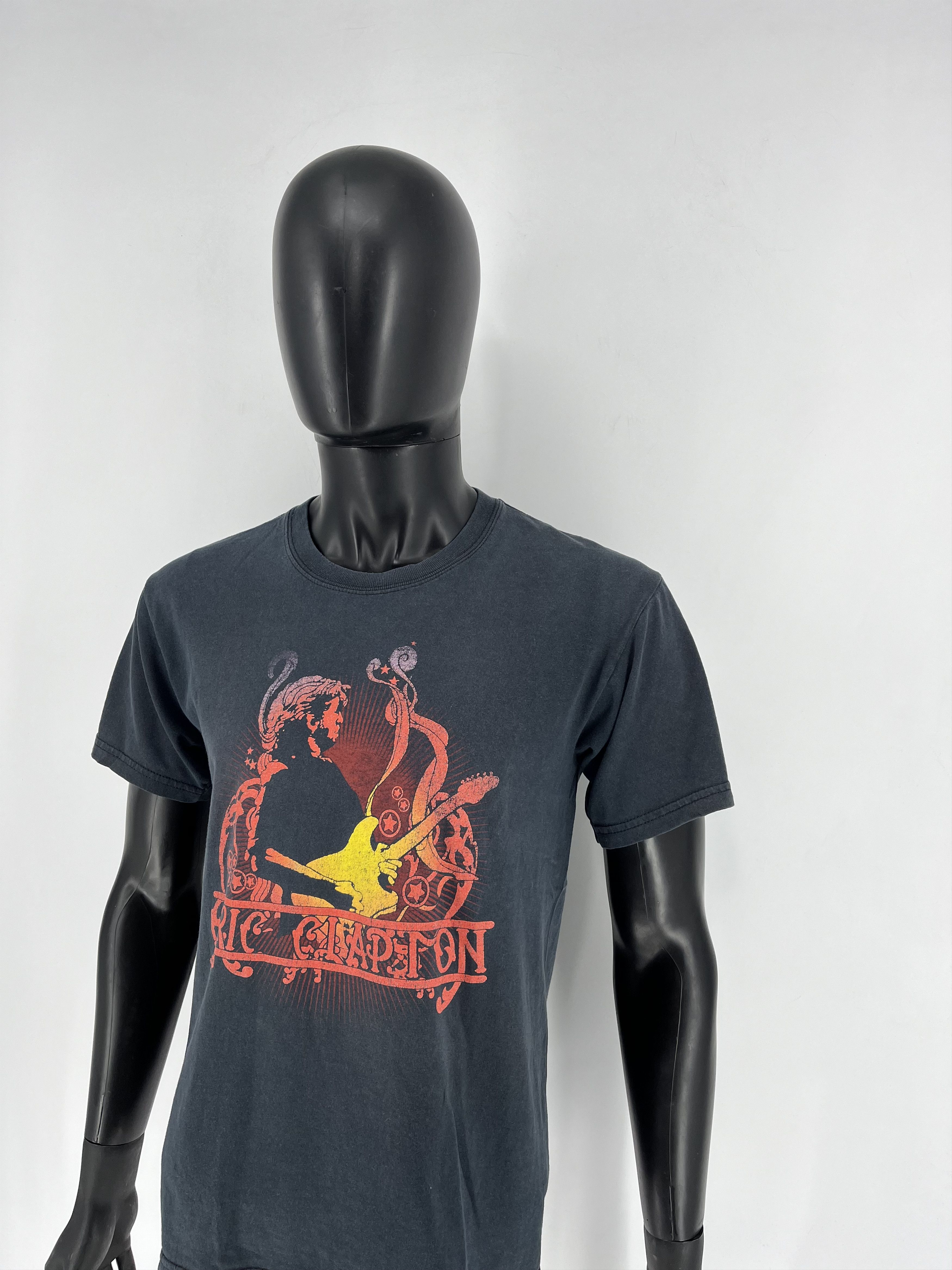 Band Tees Eric Clapton World Tour 2006/07 Europe T-shirt Size US L / EU 52-54 / 3 - 4 Thumbnail
