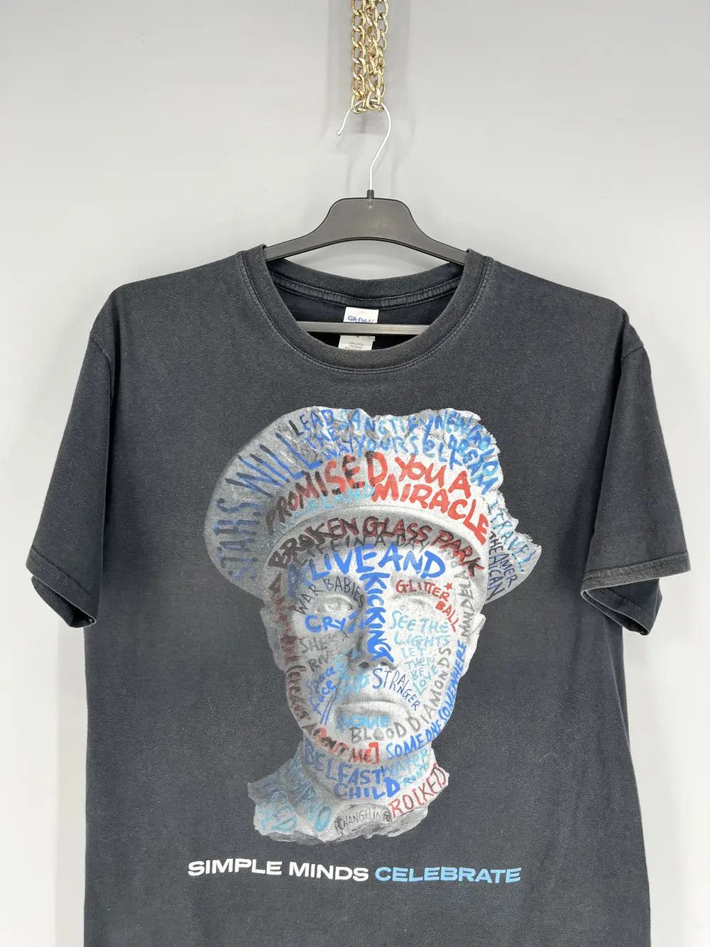 Band Tees SIMPLE MINDS OFFICIAL USA TOUR GREY T-SHIRT " CELEBRATE 2013 Size US L / EU 52-54 / 3 - 5 Thumbnail