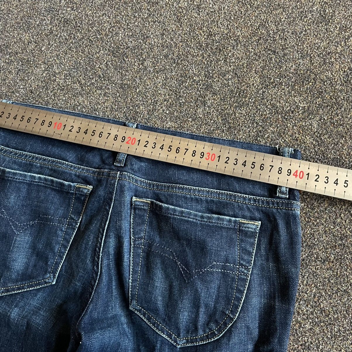 Vintage Vintage Y2K Diesel Distressed Baggy Jeans Streetwear Logo 28 Size 28" / US 6 / IT 42 - 7 Thumbnail
