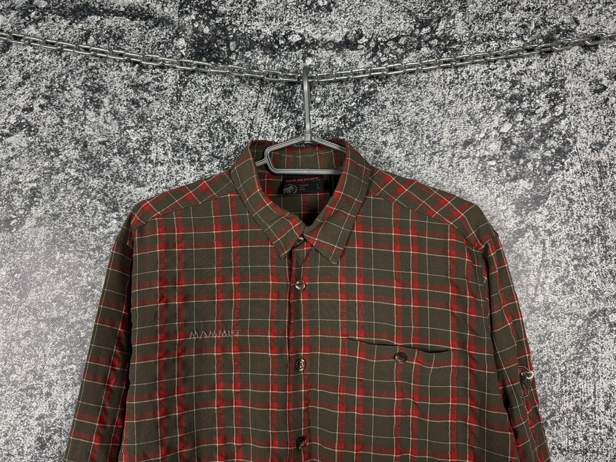 Mammut Mammut Long Sleeve Plaid Shirt Button Up Outdoor Hiking Sz L Size US L / EU 52-54 / 3 - 2 Thumbnail
