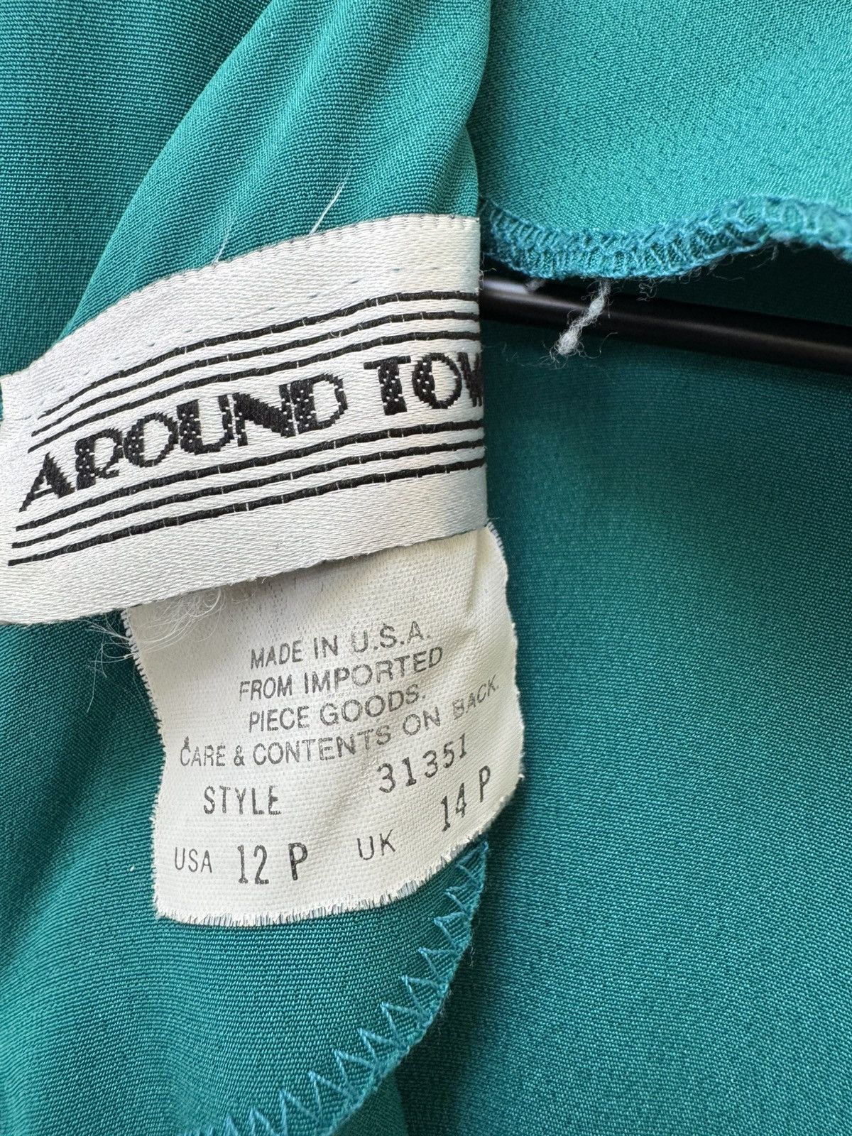 Vintage Around Town women’s M vintage 70s emerald green dress belt Size M / US 6-8 / IT 42-44 - 3 Thumbnail