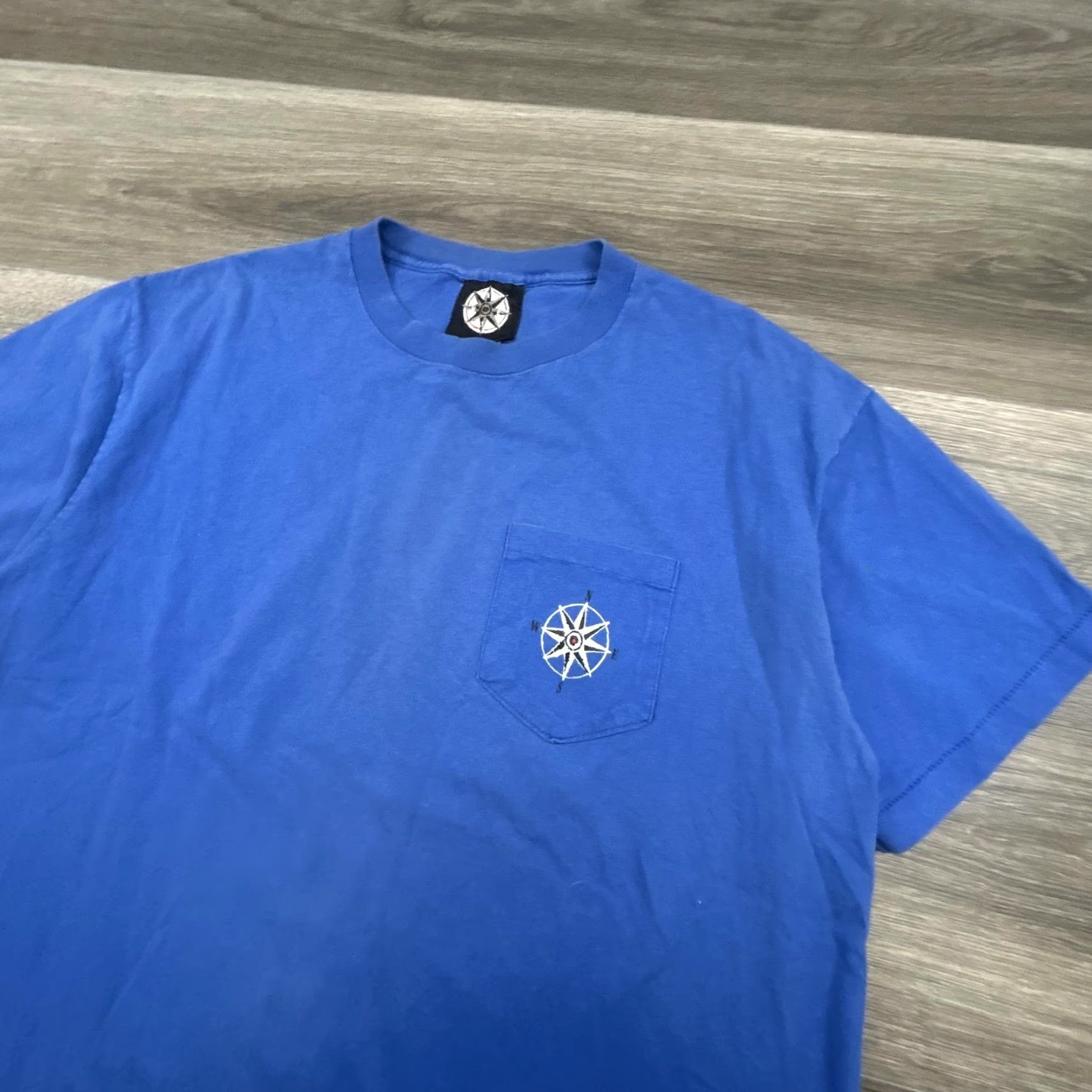 Marlboro VINTAGE Marlboro Shirt Mens XL Blue Ski Snowboard Pocket Graphic 90s Crew Neck Short Sleeve T-Shirt Size US XL / EU 56 / 4 - 3 Thumbnail