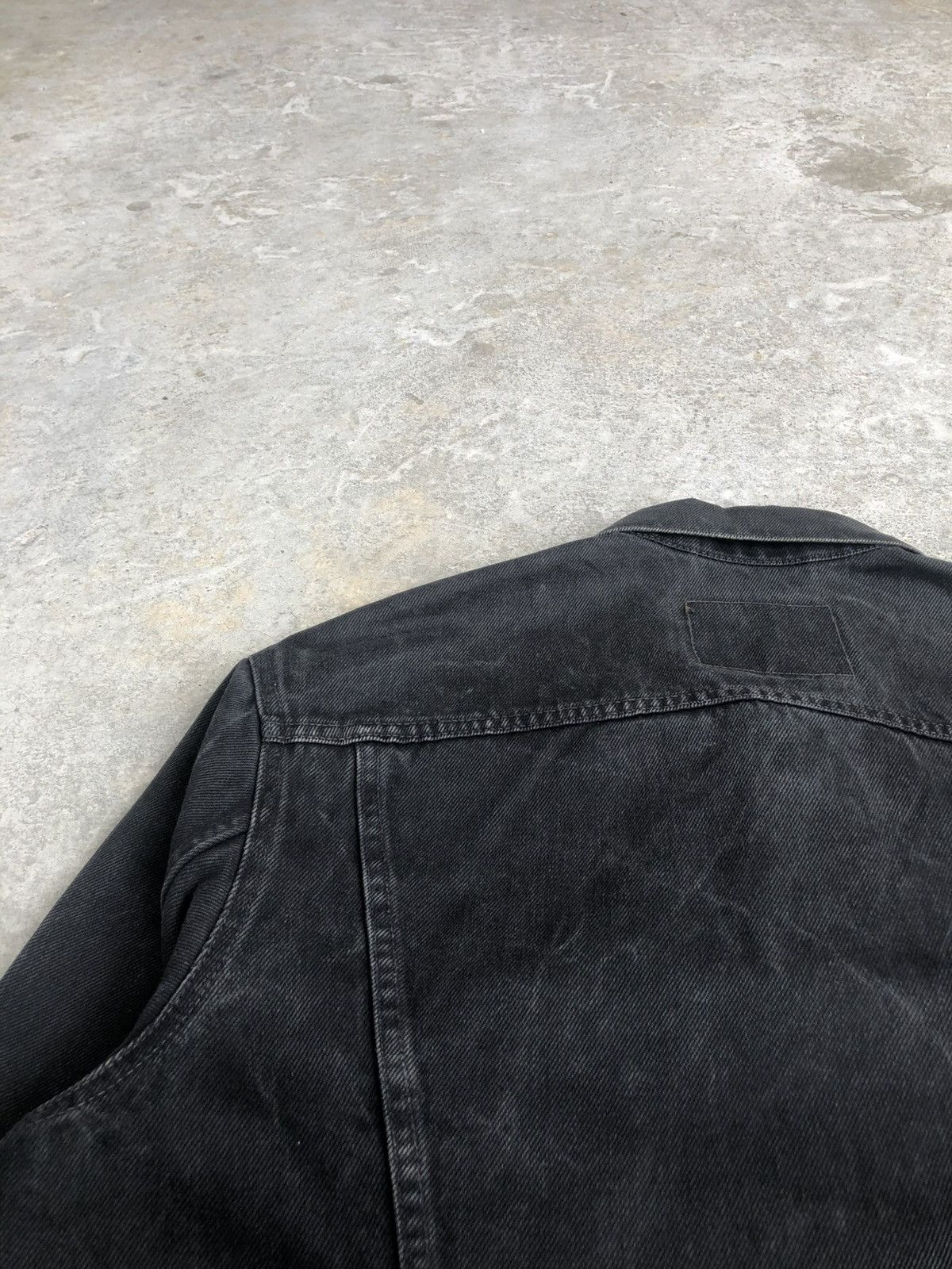 Levi's Vintage Levi’s Denim Jacket Distressed Size US L / EU 52-54 / 3 - 18 Thumbnail