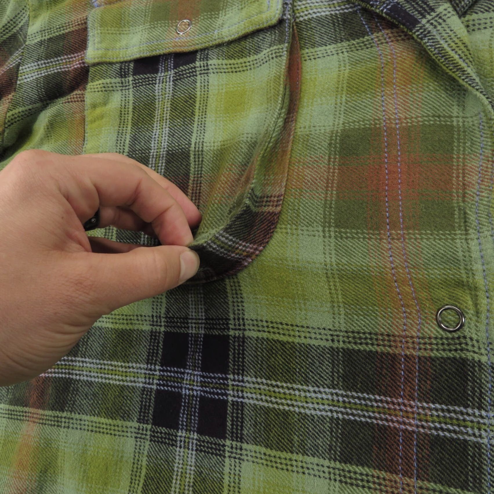 Vintage We The Free Top Womens Large Olive Plaid Oversized Cargo Snap Shacket Cozy Camp Size L / US 10 / IT 46 - 3 Thumbnail