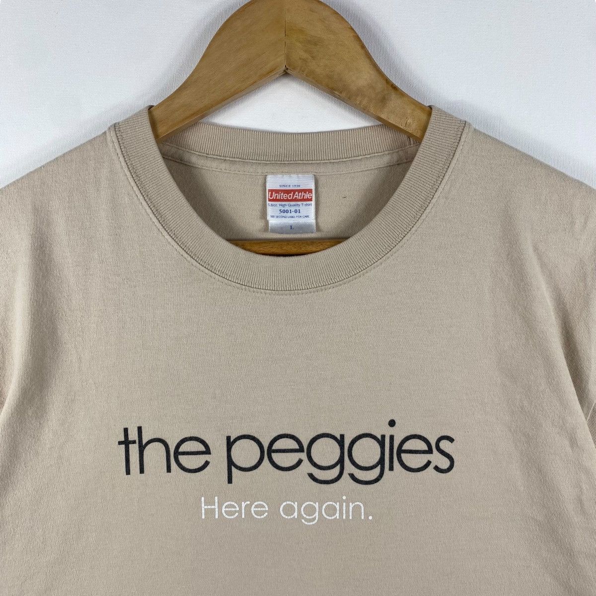 Band Tees THE PEGGIES Tour 2020 LoveGreen "Here Again" Band Tee Shirt Size US L / EU 52-54 / 3 - 2 Thumbnail