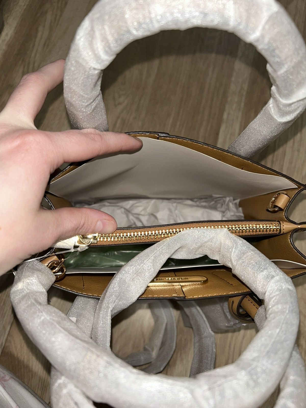Michael Kors Michael Kors Two-Tone Mercer Bag Size ONE SIZE - 5 Thumbnail