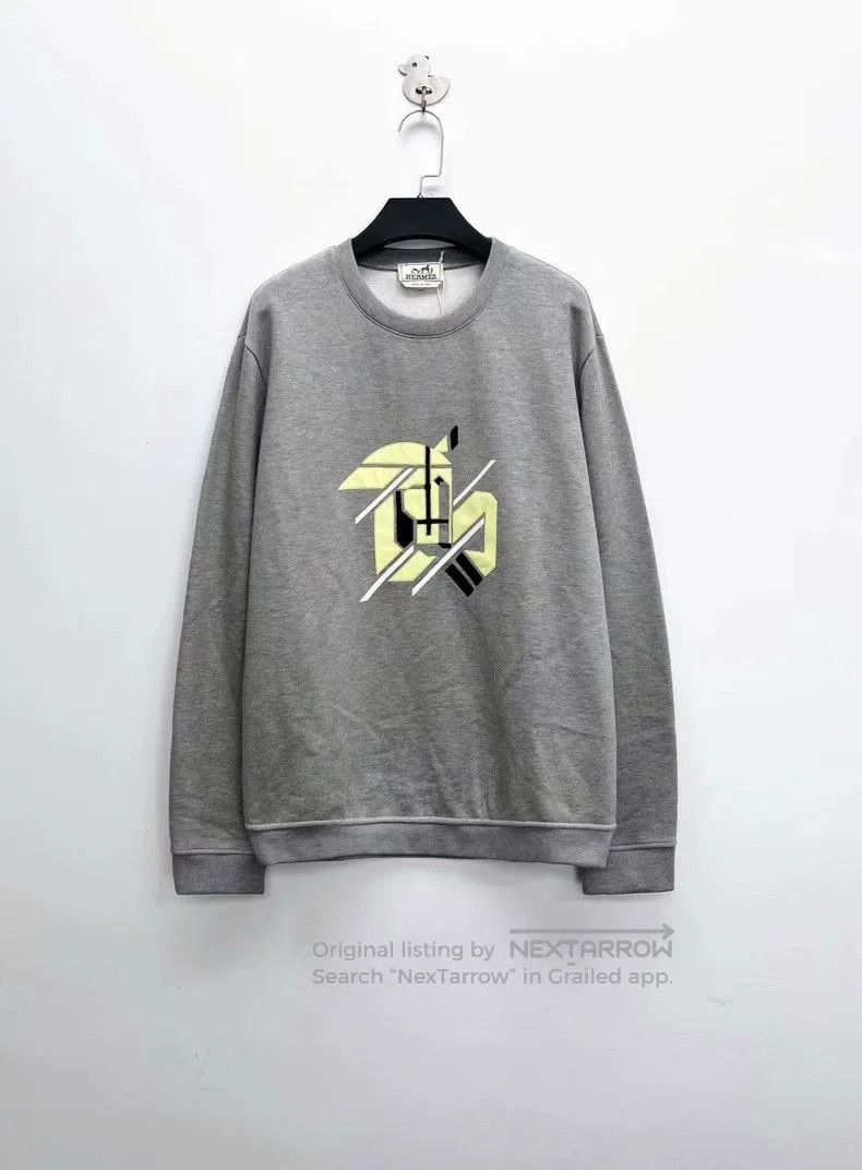 Hermes Hermes SS23 Gray Leather Logo Sweatshirt. Size US L / EU 52-54 / 3 - 1 Thumbnail