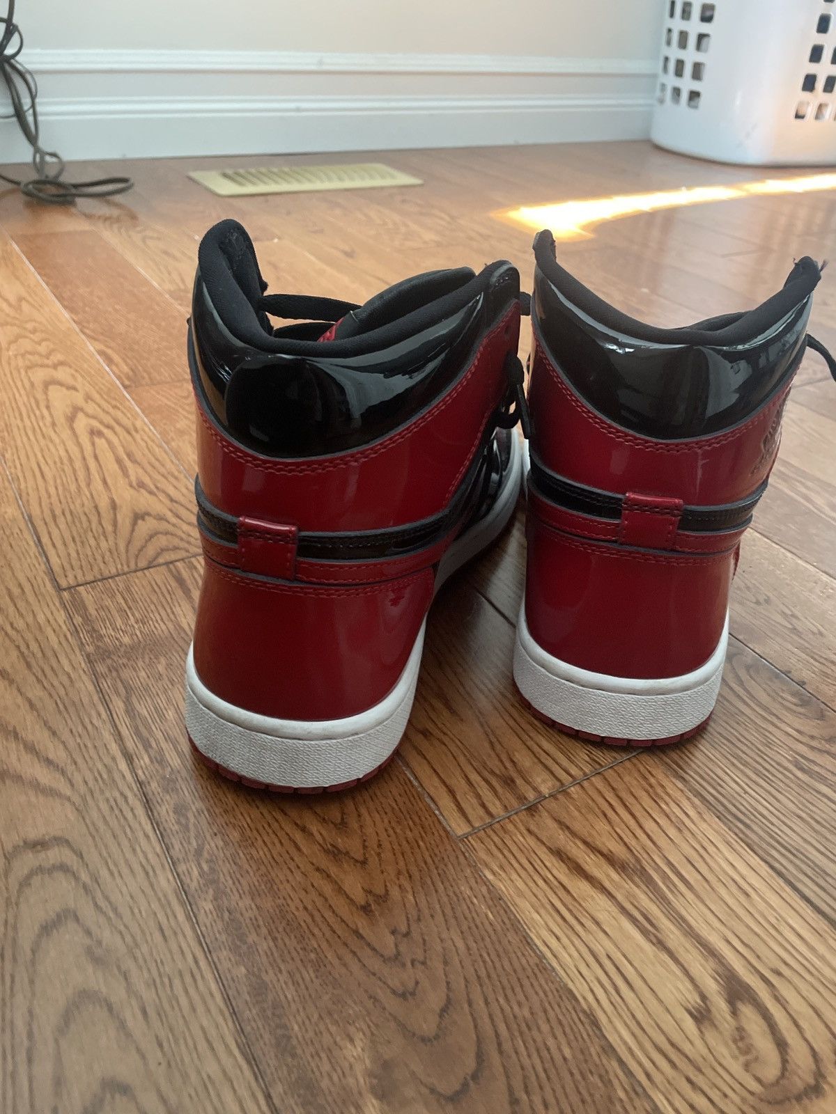 Jordan Brand × Nike Jordan 1 patent breds Size US 8.5 / EU 41-42 - 4 Thumbnail