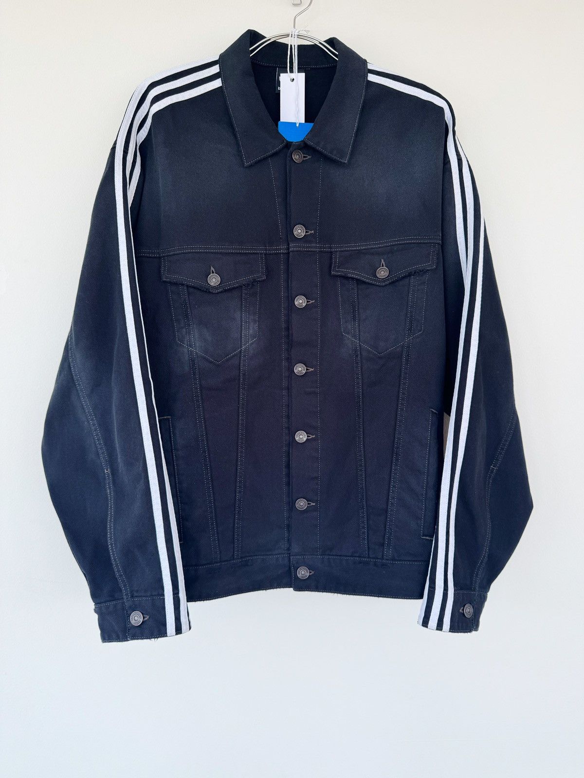 Adidas × Balenciaga Spring 23 Adidas Oversized Denim Jacket Size US S / EU 44-46 / 1 - 1 Thumbnail