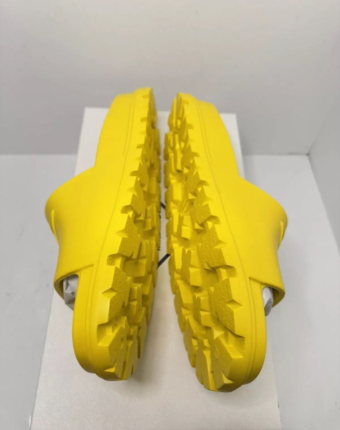Prada NIB $525 Prada Triangle Logo Embossed Rubber Slides Sandals Size US 10 / EU 43 - 3 Thumbnail