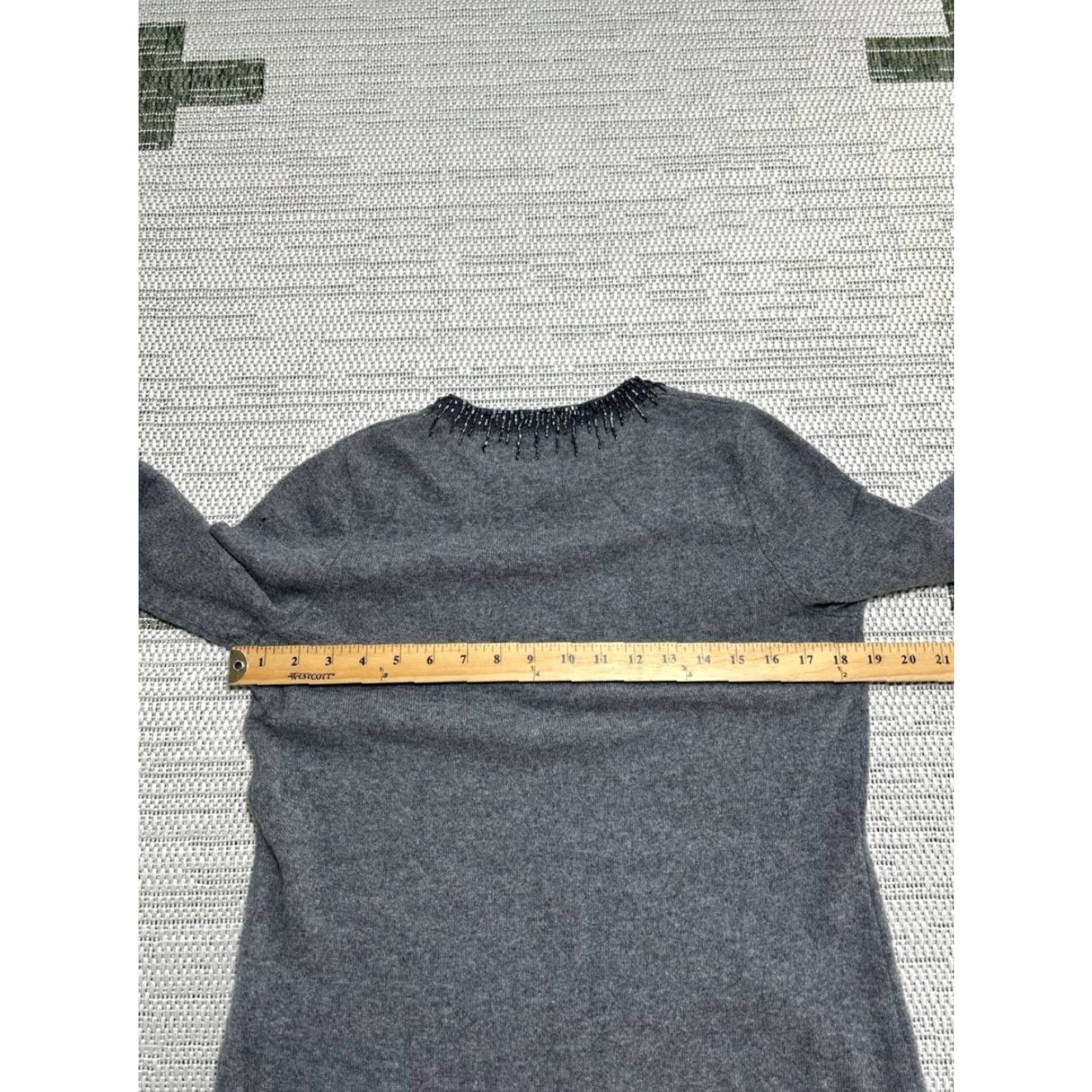 Neiman Marcus Neiman Marcus Sweater Dress Shirt Womens Medium Gray Cashmere Ribbed Trim Crew Neck Regular Knit Short Dress/Gray Modern Womens Size M / US 6-8 / IT 42-44 - 6 Thumbnail