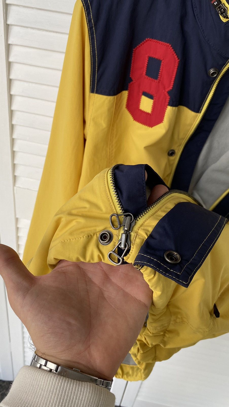 Tommy Hilfiger × Vintage Vintage Tommy Hilfiger Outdoor Waterproof Fleece Jacket Size US S / EU 44-46 / 1 - 11 Thumbnail