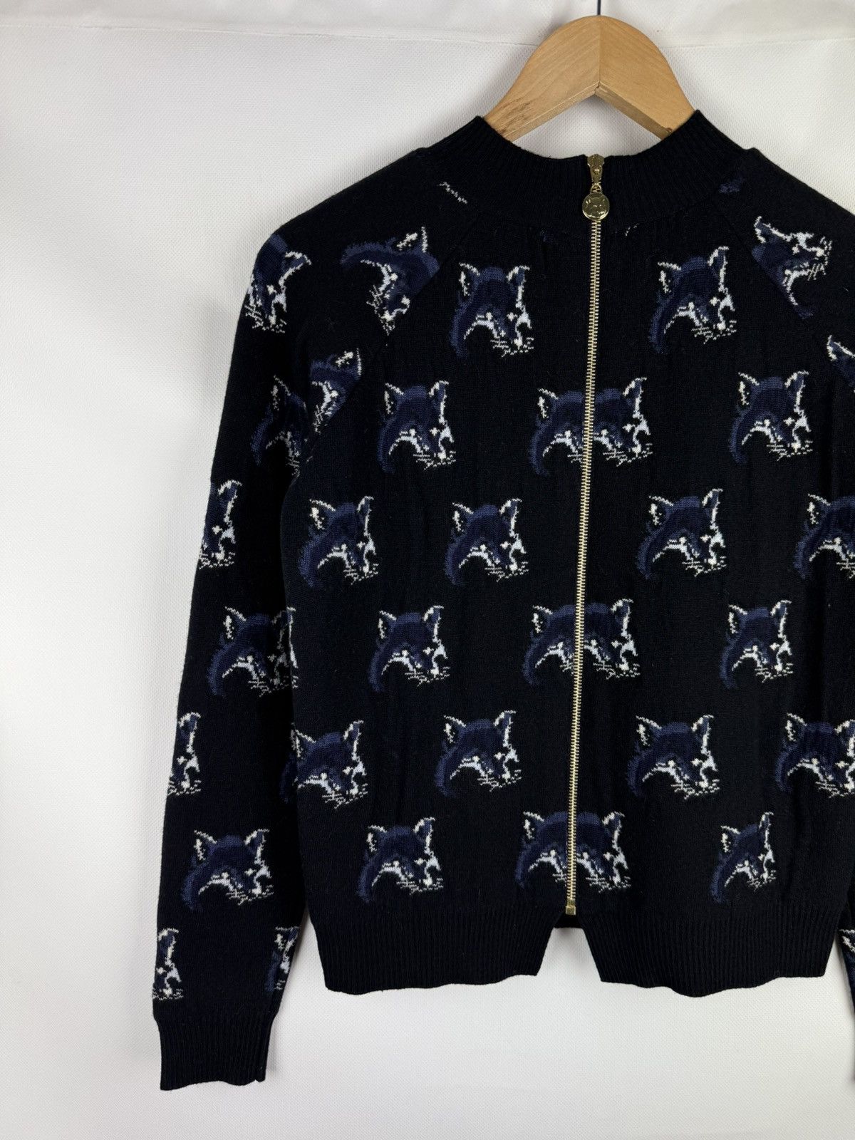 Maison Kitsune Maison Kitsune Multilogo Wool Silk Cashmere Back Zip Sweater Size S / US 4 / IT 40 - 13 Thumbnail