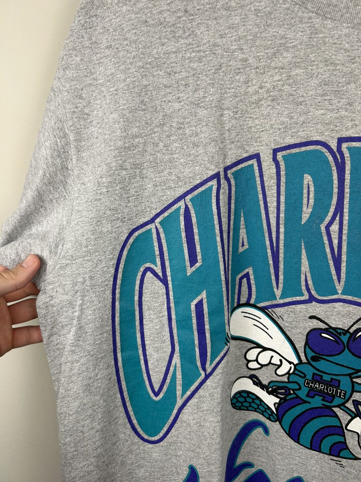 Vintage Vintage 90s Charlotte Hornets Basketball Tee Rare Size US XL / EU 56 / 4 - 9 Thumbnail