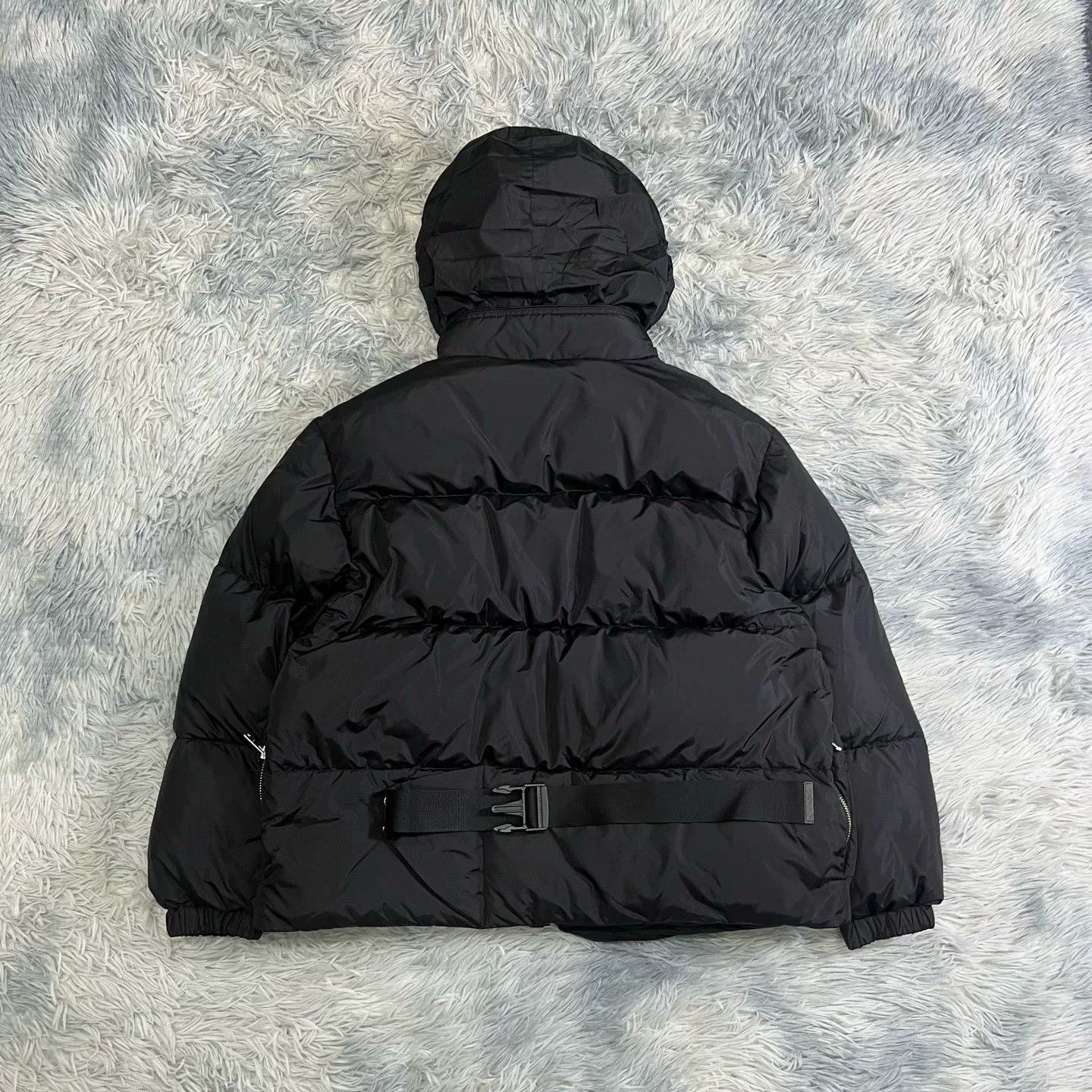 Prada Prada Triangle Logo Down Jacket Size US XS / EU 42 / 0 - 2 Thumbnail