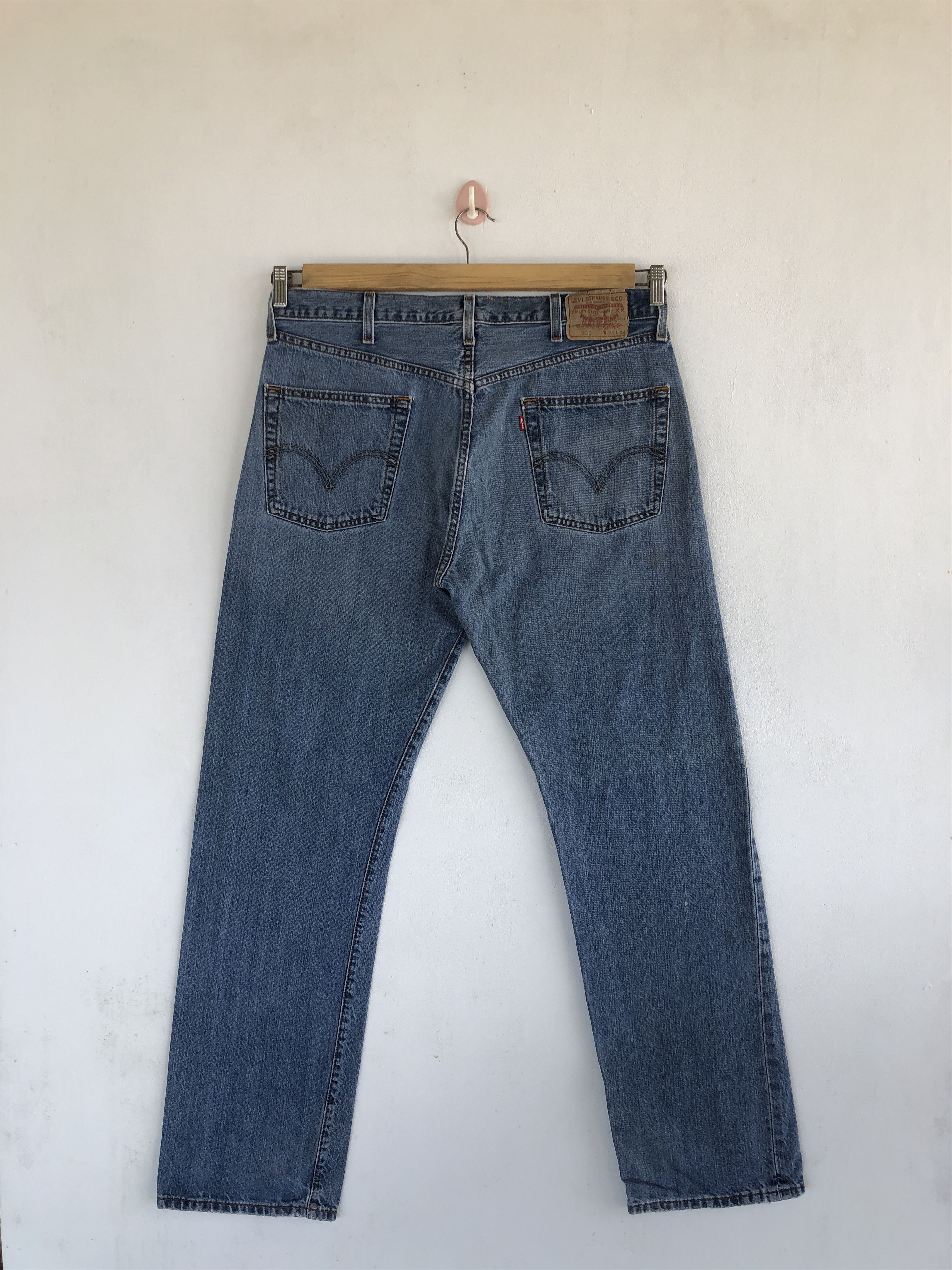 Levi's Vintage Levis 501 Sun Faded Jeans Levi's Light Wash Denim Size US 32 / EU 48 - 2 Thumbnail