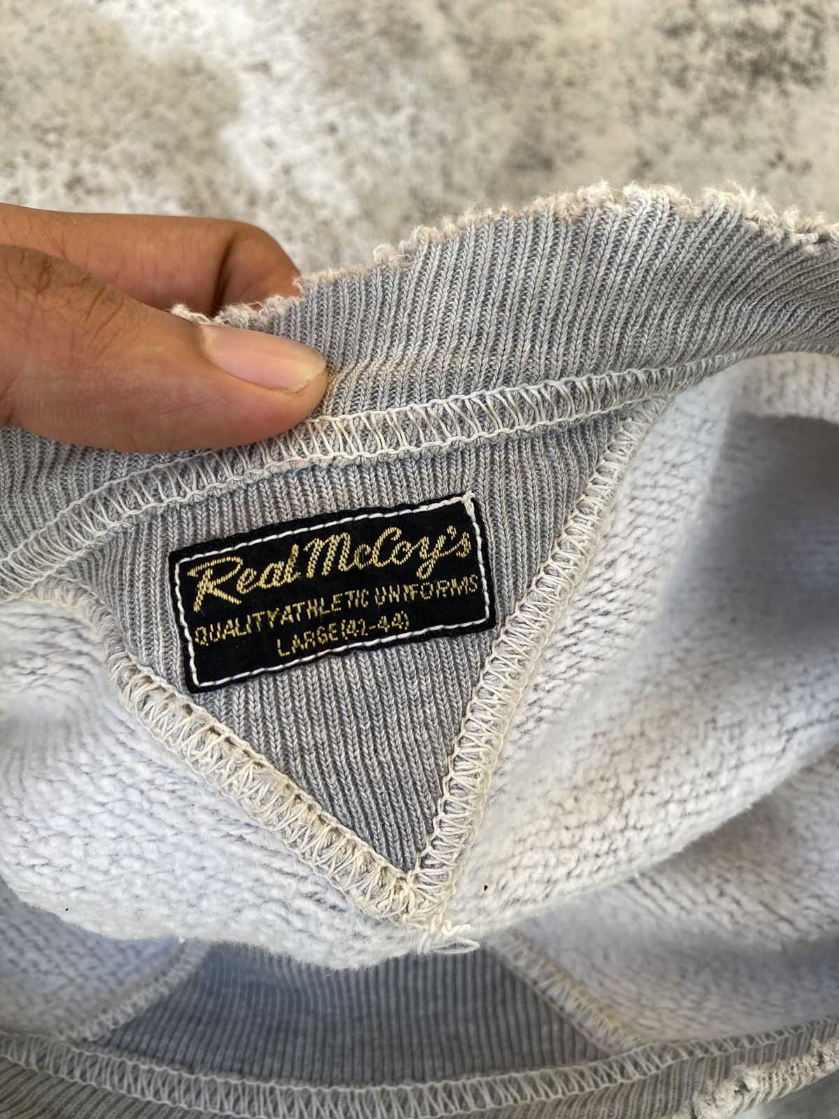 The Real McCoy's × Vintage Distressed Vintage Real McCoy’s Air Bell Craft Crewneck Size US L / EU 52-54 / 3 - 8 Thumbnail