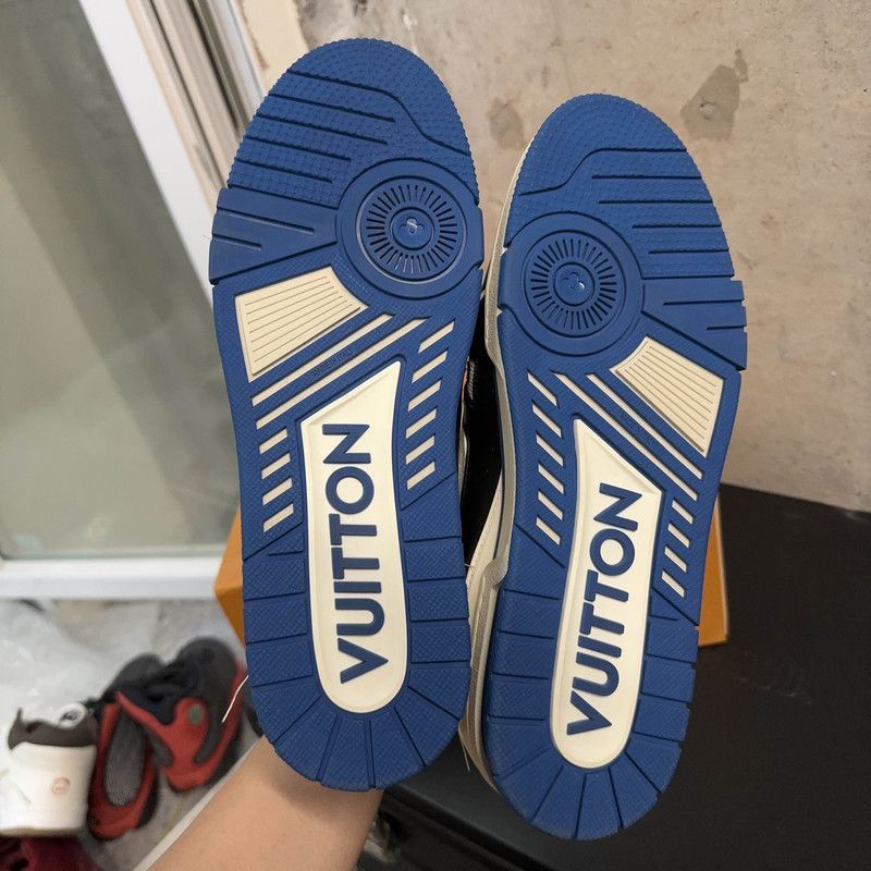 Louis Vuitton Louis Vuitton Trainer Sneakers in Black and Blue -2508 Size US 10.5 / EU 43-44 - 4 Thumbnail