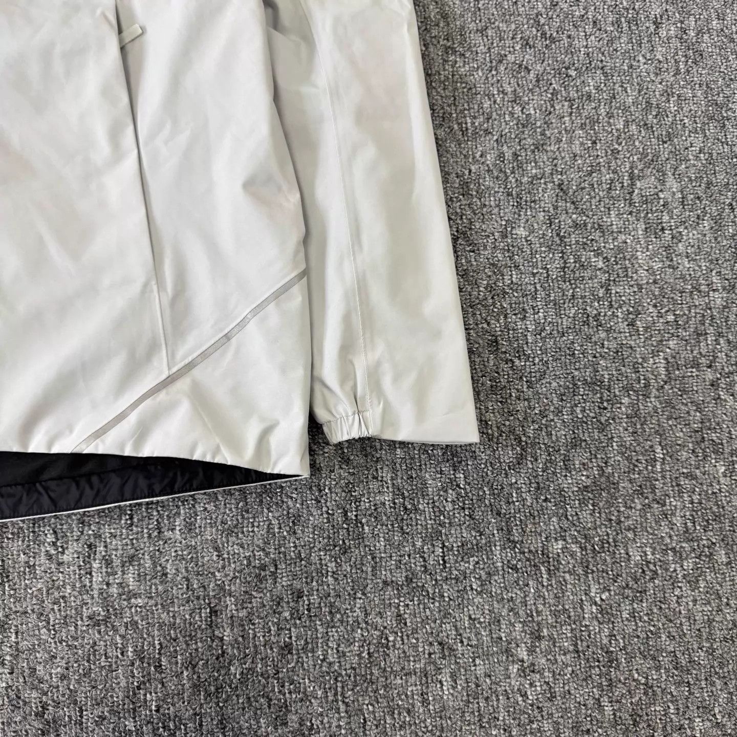 Arc'teryx Arcteryx Solano Light Gray Windbreaker Jacket S Size US S / EU 44-46 / 1 - 3 Thumbnail