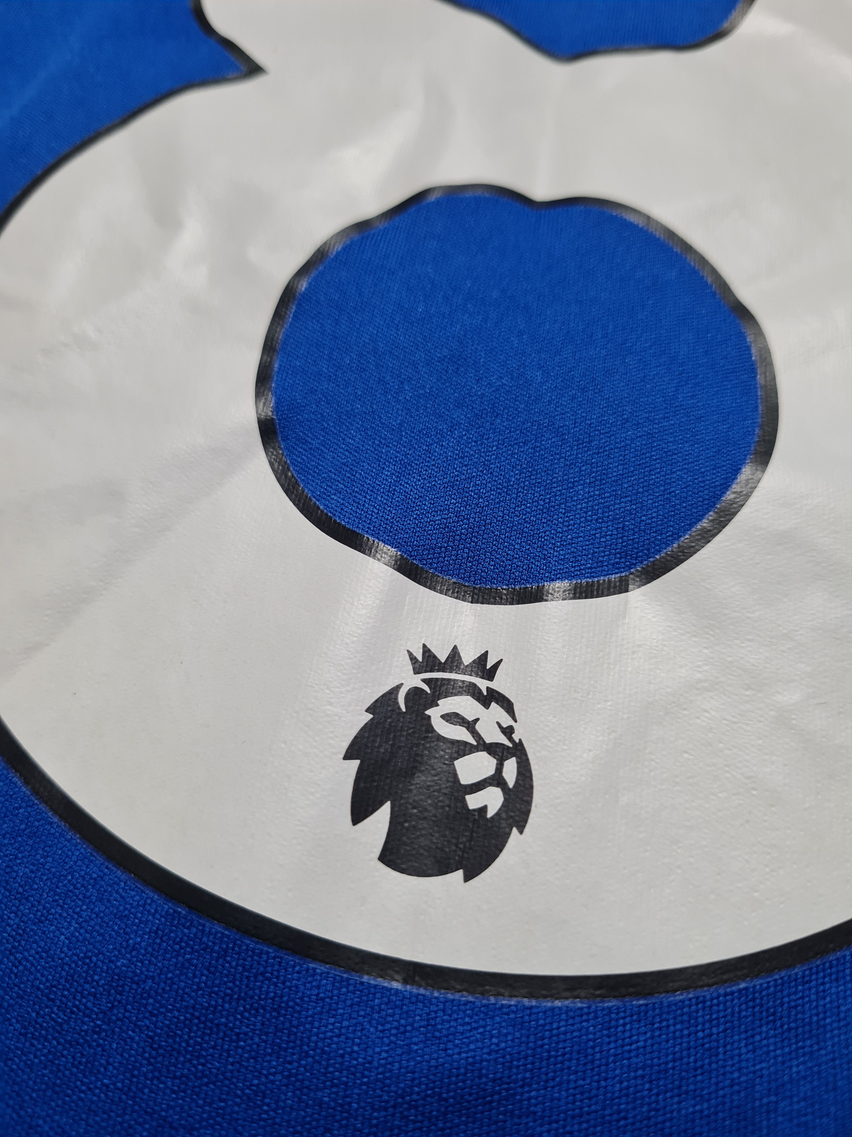Hummel EVERTON FC HOME SHIRT 8 LAMPARD 2021-2022 HUMMEL Size US M / EU 48-50 / 2 - 13 Thumbnail