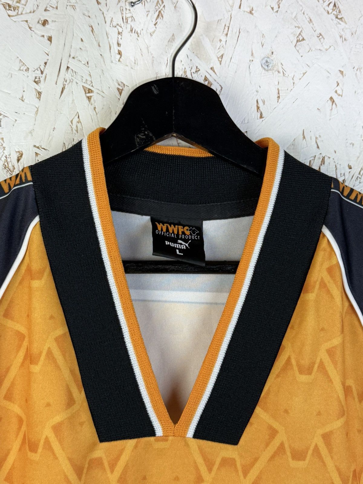 Puma 90s Wolverhampton Wanderers 1996/98 Home Kit Soccer Jersey Size US L / EU 52-54 / 3 - 5 Thumbnail