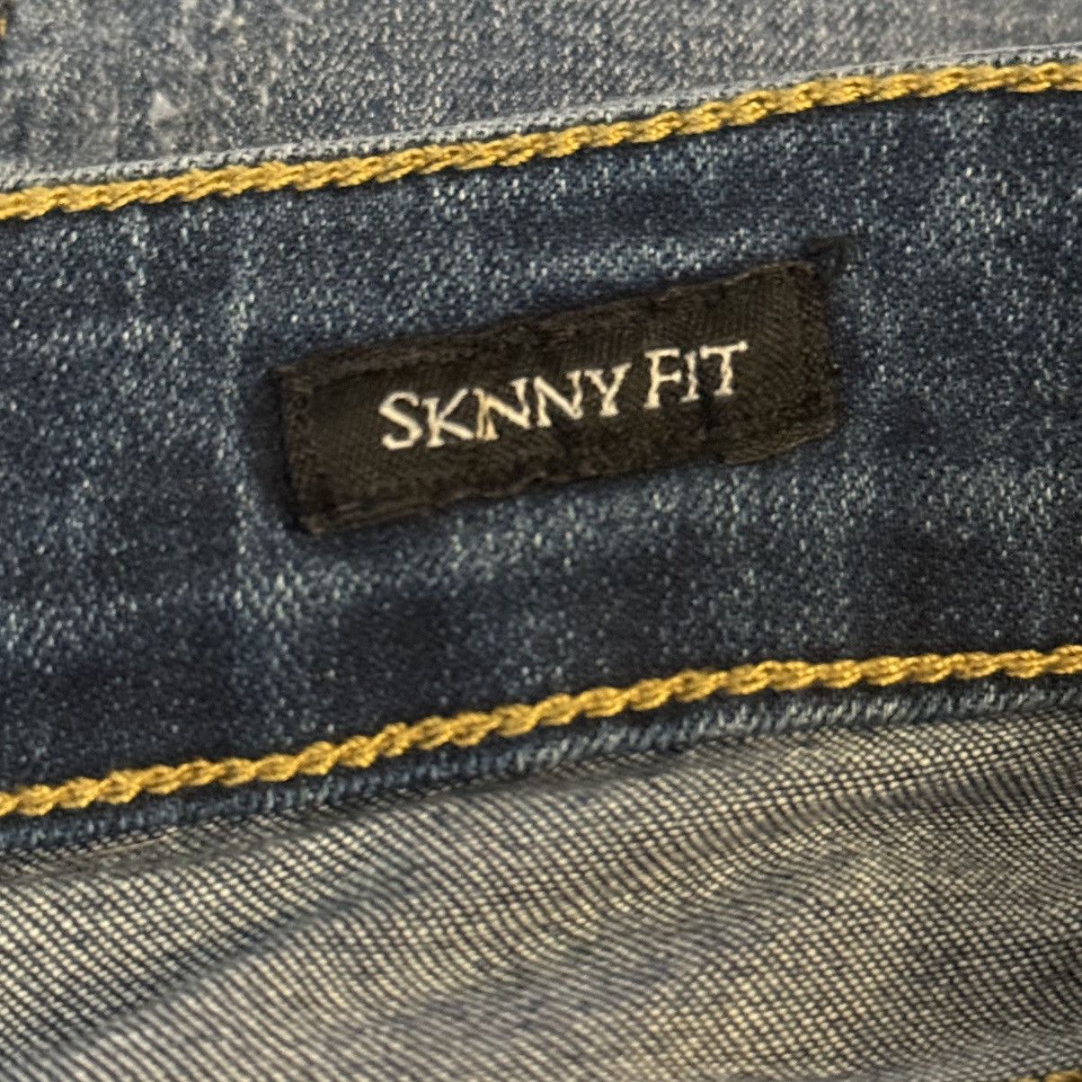 Judy Blue Judy Blue rainbow serape patch distressed jeans Size 29" - 7 Thumbnail