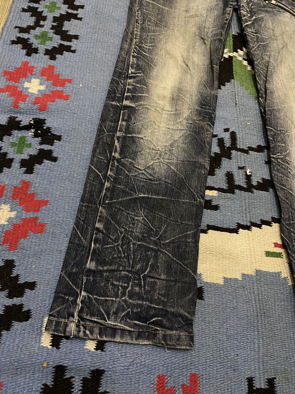 Japanese Brand DISTRESSED DENIM PATINA DOUBLE WAIST LIGHTNING SPARK JEAN Size US 30 / EU 46 - 9 Thumbnail