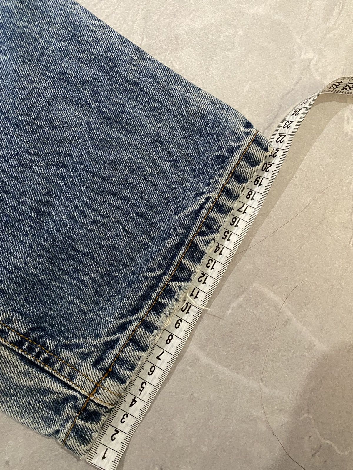 Japanese Brand Slim Fit Washed Denim Classic Fade Everyday Drip Size US 33 - 14 Thumbnail