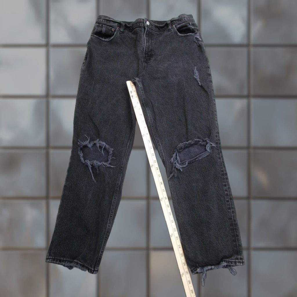 Abercrombie & Fitch Abercrombie & Fitch Jeans Womens 33 Black High Rise Distressed 90s Straight Charcoal Wash Size 24" / US 00 / IT 34 - 1 Thumbnail