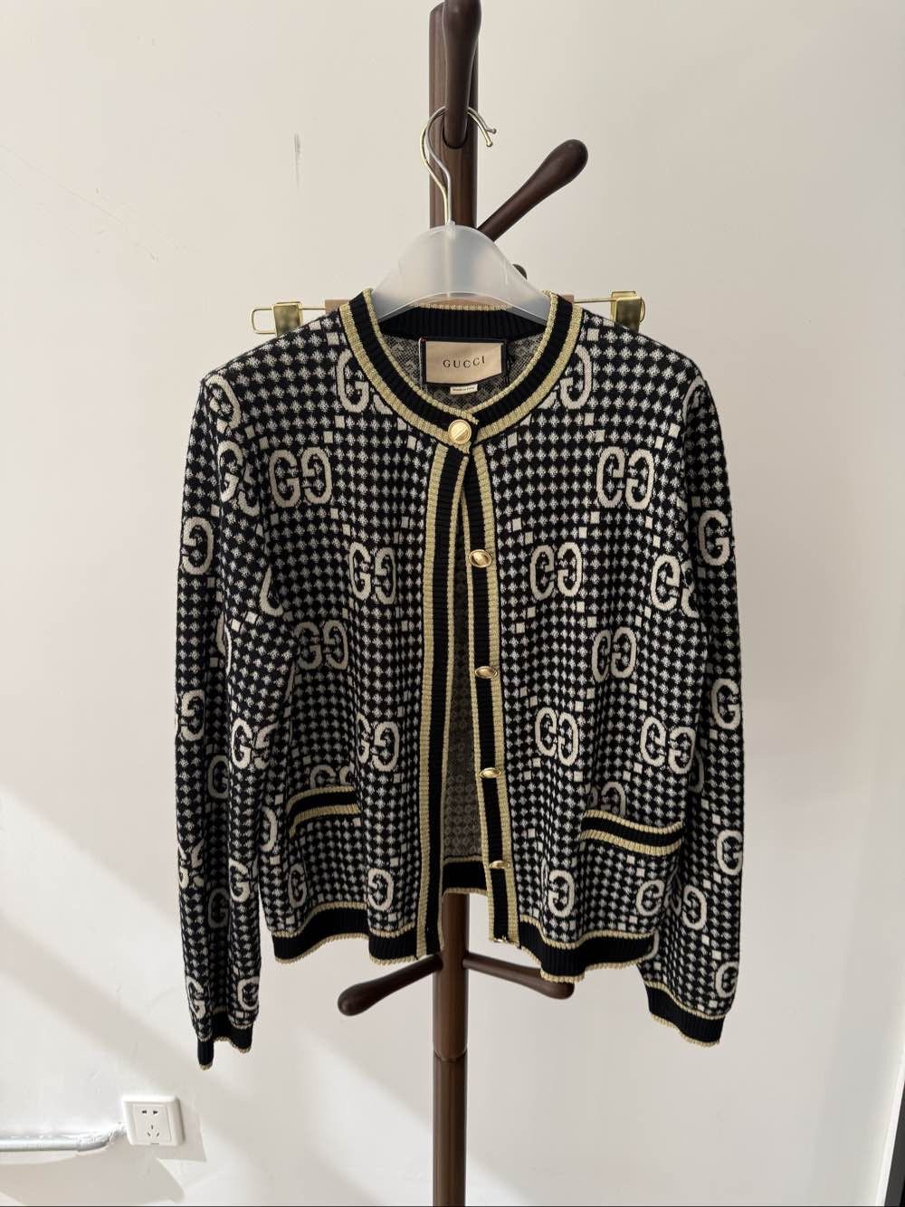 Gucci Gucci GG Logo Knit Cardigan XXS Size XXS / US 00 / IT 34 - 1 Thumbnail
