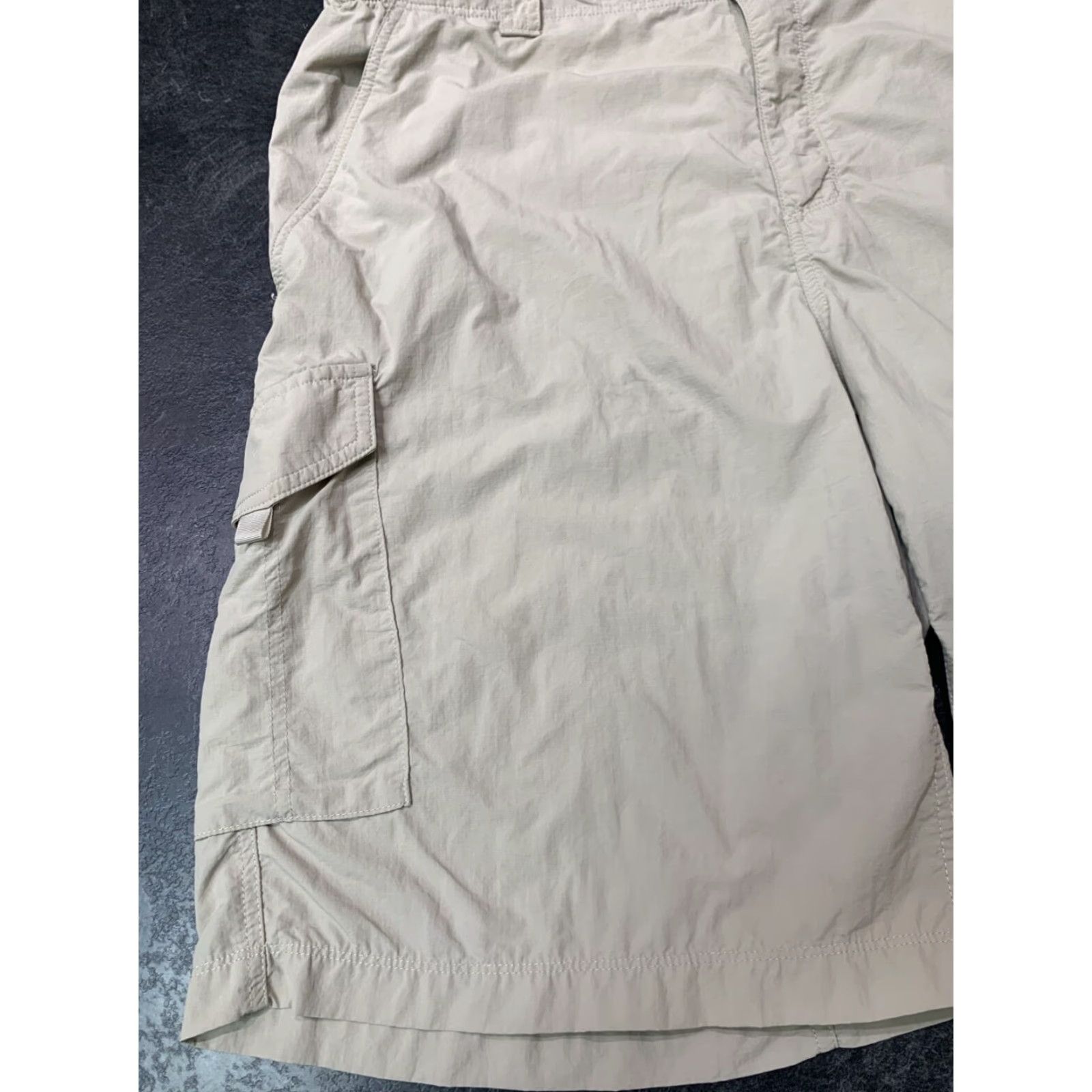 Vintage Columbia Cargo Shorts 42x12 Khaki Nylon Mens Size US 42 / EU 58 - 3 Thumbnail