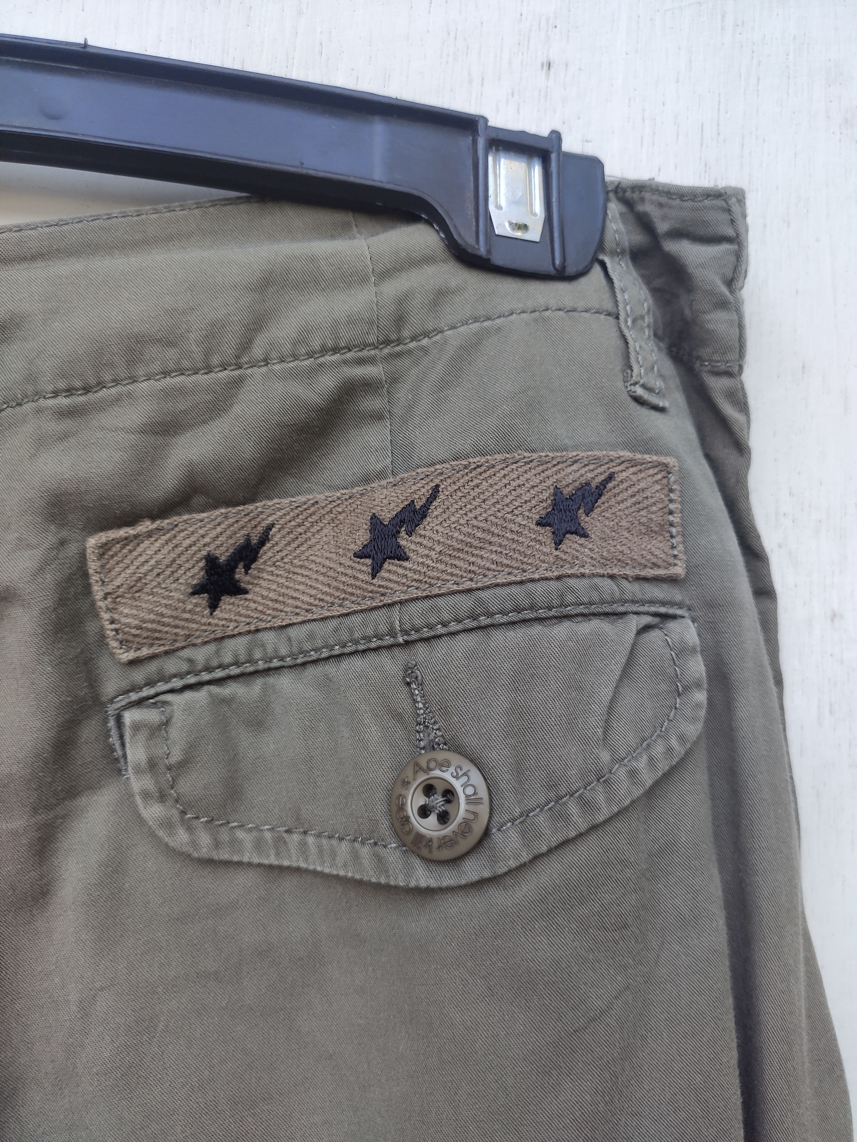 Bape 🔥 A Bathing Ape Cargo pants ladies 3 quarter long rise Size 29" - 4 Thumbnail