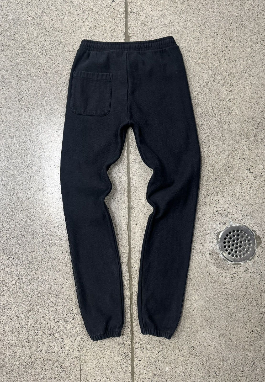 Vetements SS2018 Vetements ‘Wash Tag’ Sweatpants Size US 28 / EU 44 - 4 Thumbnail